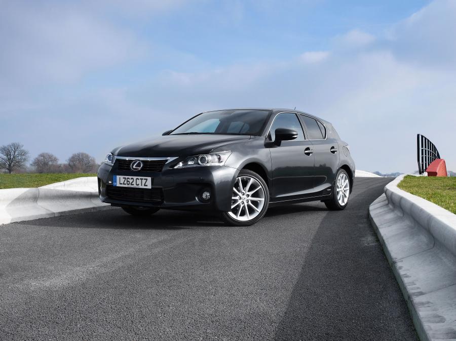  Lexus CT200h Advance 2012 года  (UK) (фото 1 из 2)